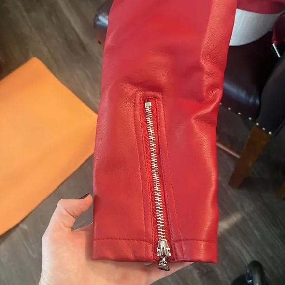 Molly Bracken red faux leather jacket - Picture 4 of 6